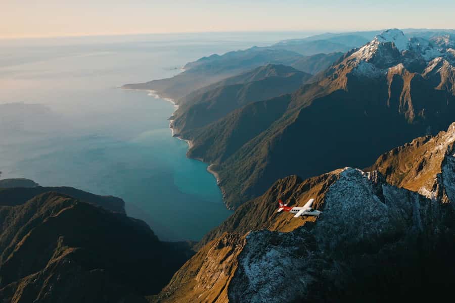 Queenstown: Milford Sound Flight and Cruise - Queenstown pickup and check-in