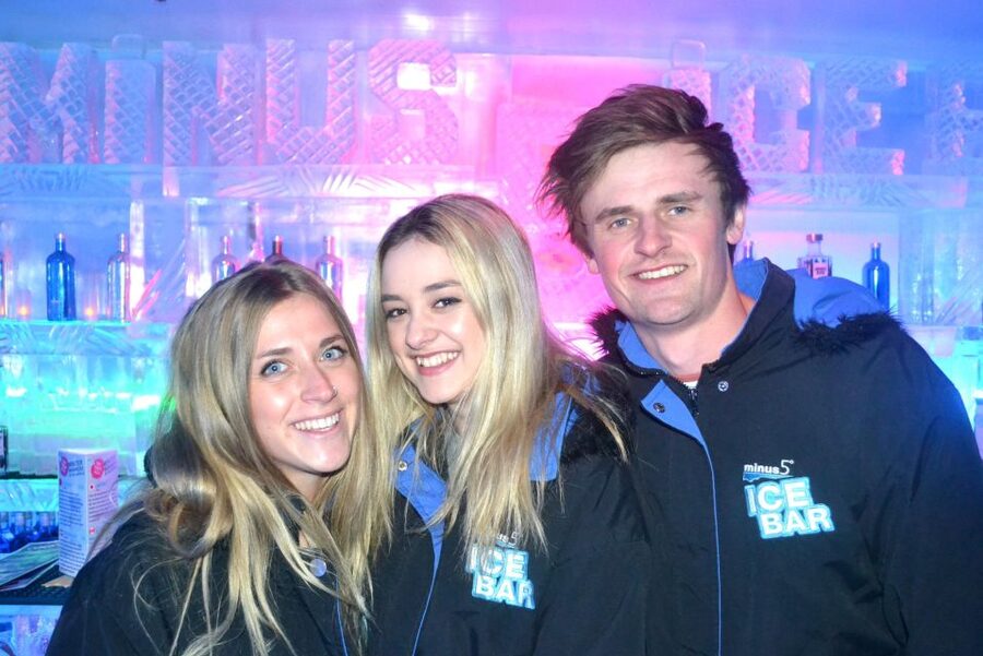 Queenstown: Minus 5 Ice Bar Experience with Drink Options - Practical booking details and ID rules
