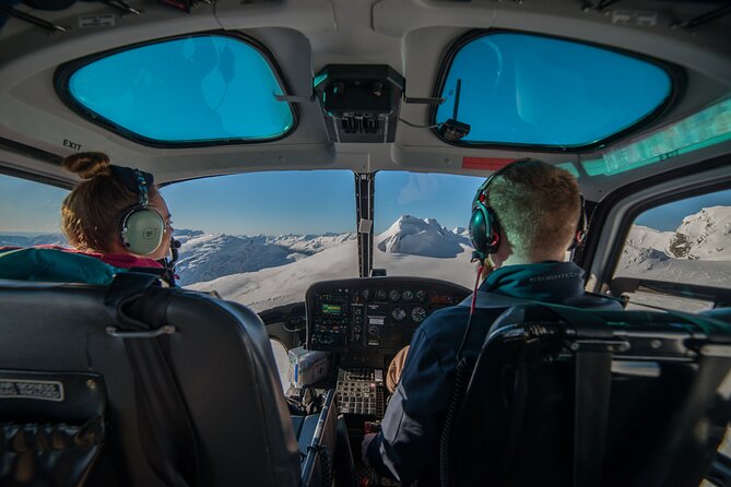 Queenstown: Pilot's Choice Helicopter Flight with alpine landing - The 10-minute alpine landing