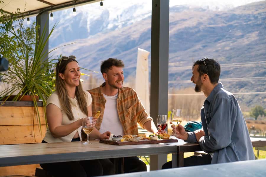 Queenstown: Self-Guided Gibbston Valley Wineries Bike Tour - The Kawarau Bridge and Its Bungy Landmark