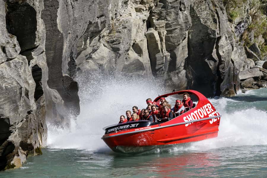 Queenstown: Shotover River Extreme Jet Boat Experience - Practical tips for a better ride