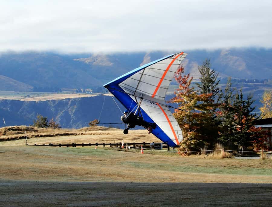 Queenstown: Tandem Hang Gliding Experience - Why Coronet Peak makes the flight special