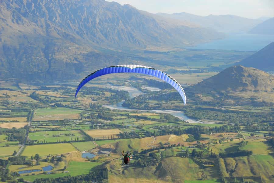 Queenstown: Tandem Paragliding Experience - From 45 Camp Street to Coronet Peak