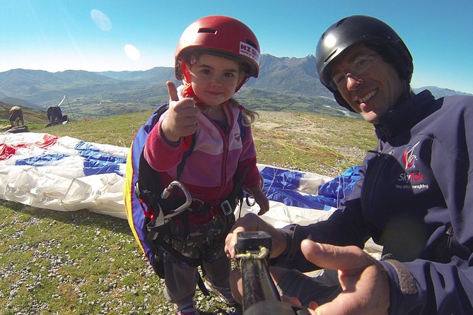 Queenstown Tandem Paragliding from Coronet Peak - Leaving Queenstown for Coronet Peak
