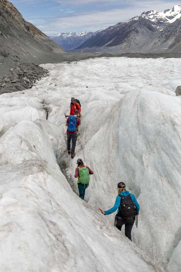 Queenstown: Tasman Glacier Helihike with Flight Transfers - What the guides add to the experience