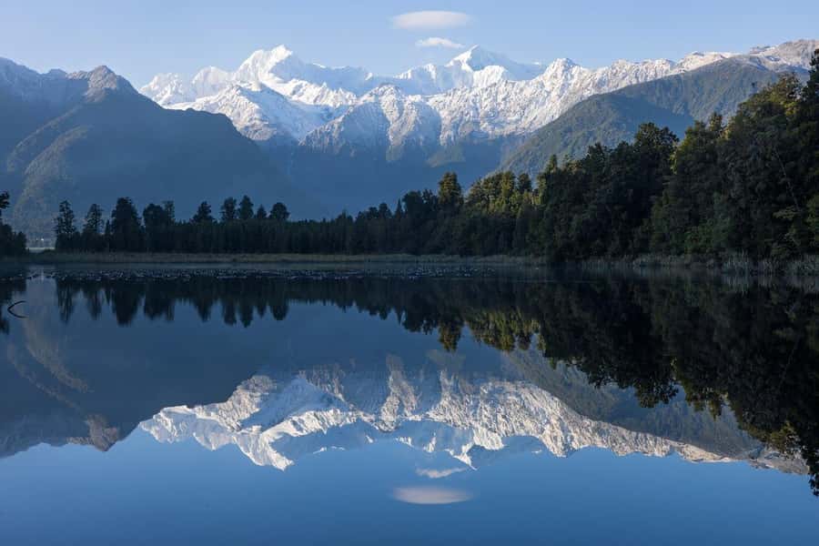 Queenstown to Christchurch via Franz Josef 2-Day Tour - Lake Matheson and the Mount Cook reflection