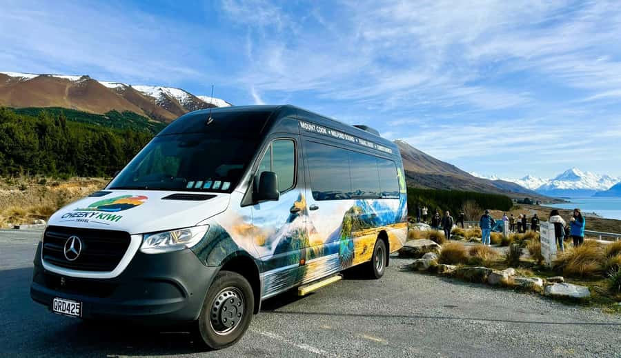 Queenstown to Christchurch via Mt Cook One-Way Tour - Lake Pukaki delivers the classic Mount Cook view