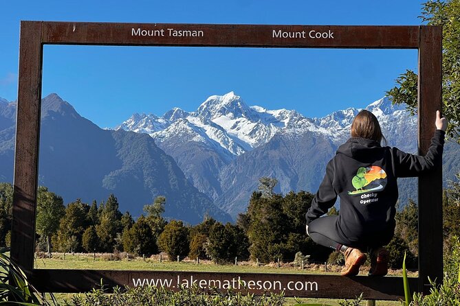Queenstown to Franz Josef via Wanaka Small Group Day Tour (1-Way) - Lake Hāwea and the road into Haast Pass