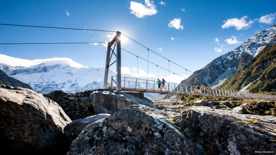 Queenstown to Tekapo Small Group Tour One Way - Queenstown pickup and the first three hours