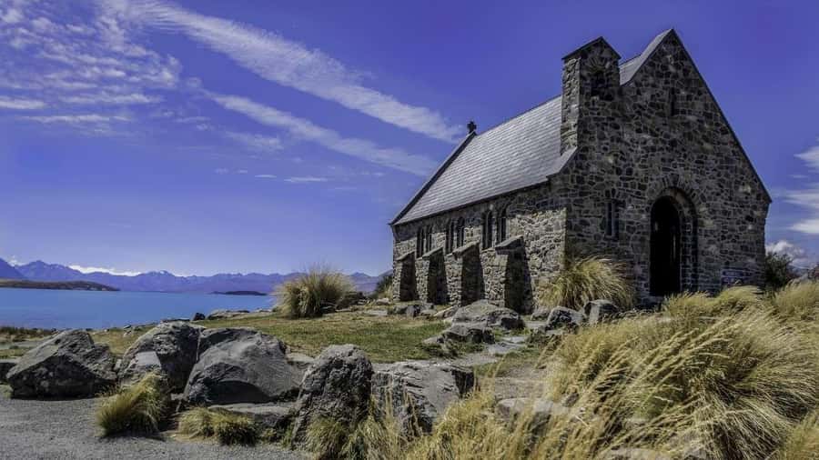 Queenstown to Tekapo Small Group Tour One Way - Omarama gives you a useful break