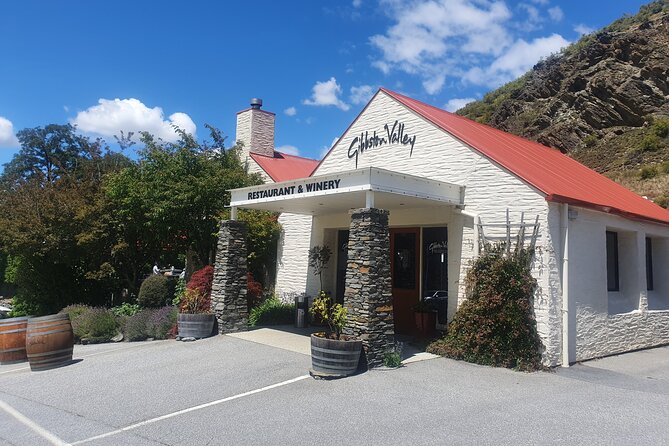 Queenstown VIP Wine Drop and Hop Tour - Wet Jacket Wines and Gibbston Valley Winery offer more food choices