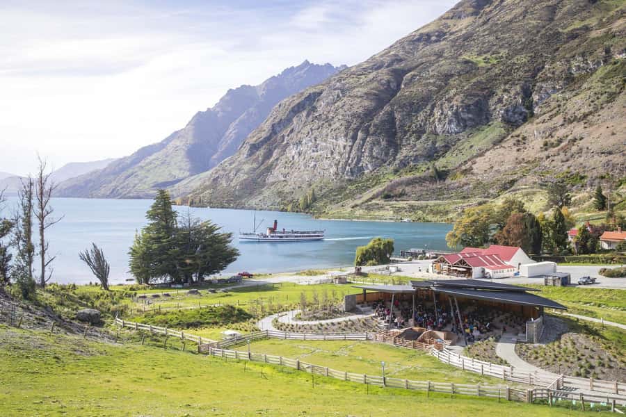 Queenstown: Walter Peak Gourmet BBQ & Lake Whakatipu Cruise - Who should book this experience?