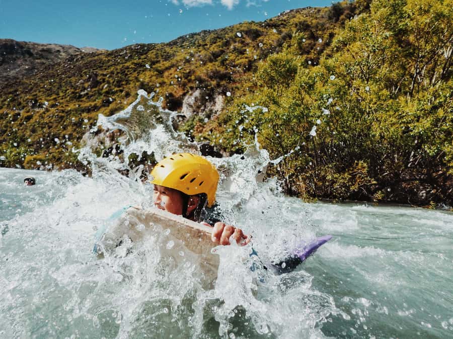Queenstown: White Water Surfing Along the Kawarau River - From Queenstown to Roaring Meg Power Station