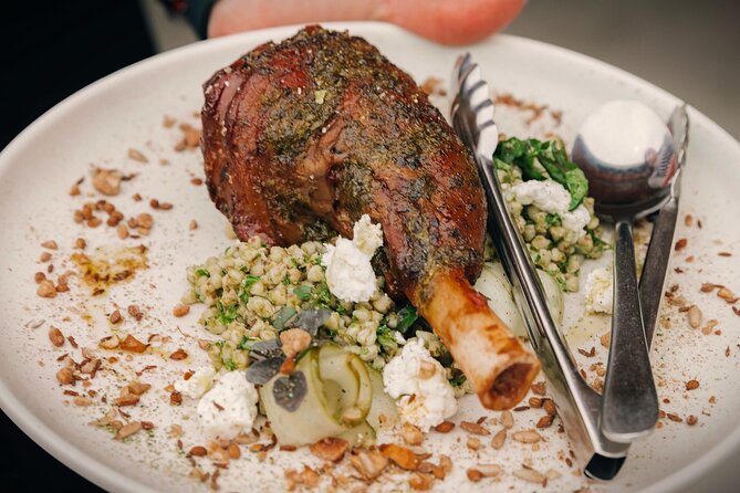 Queenstown Wine & Food Tour: Scenery, Tastings & Delicious Lunch! - Key points to know before booking