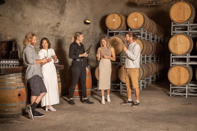 Queenstown Wine & Food Tour: Scenery, Tastings & Delicious Lunch! - Kinross brings wine and lunch together