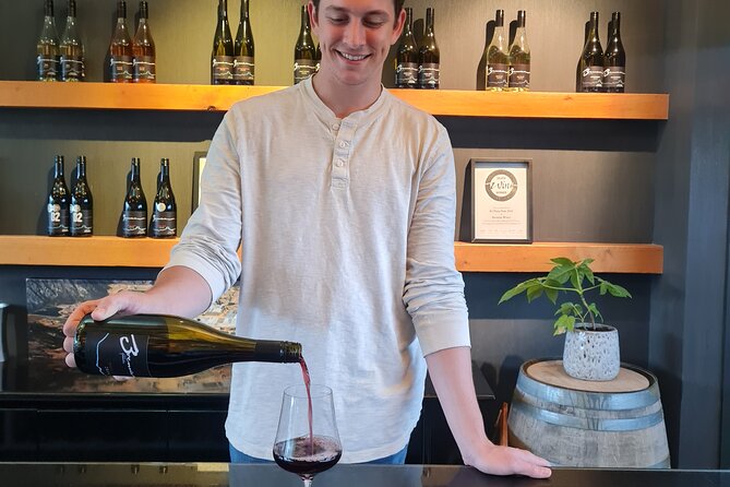 Queenstown Wine Tour - Guides who make the loose schedule useful