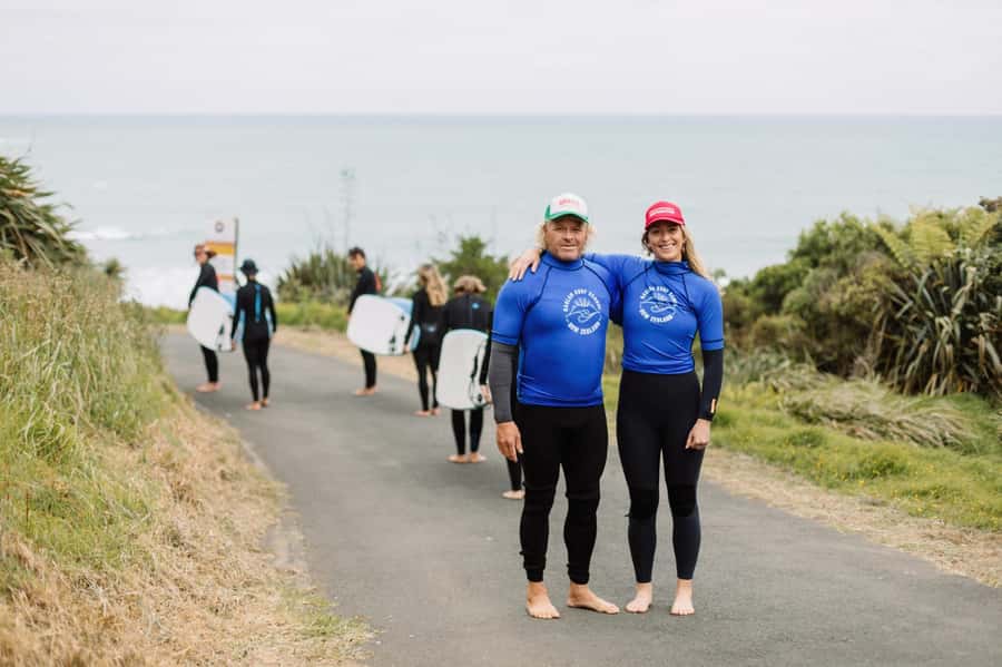 Raglan: Group Surf Lesson - Key points at a glance