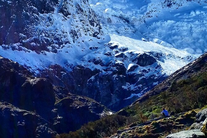 Rob Roy Glacier Guided Walk - Raspberry Hut and the first hour beside the river