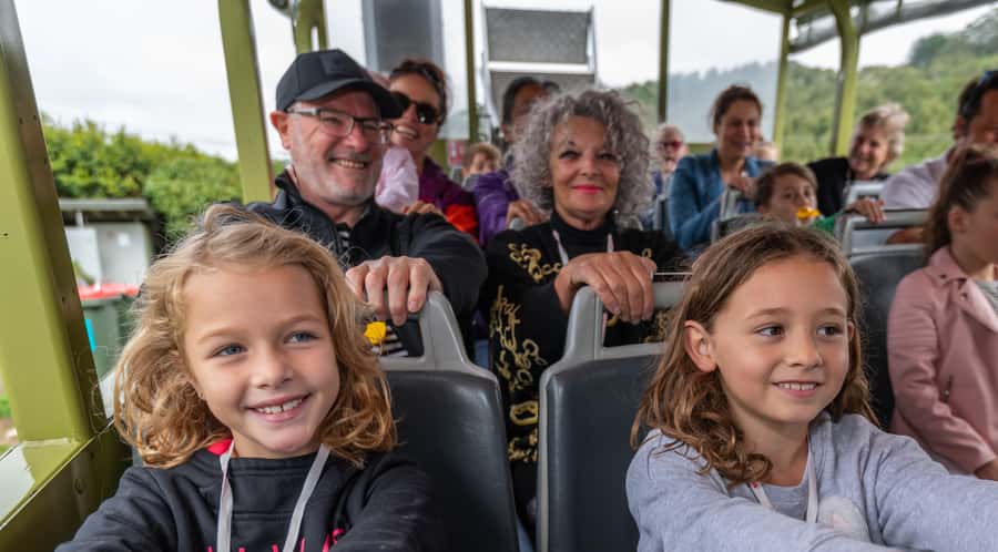 Rotorua City and Lakes Duck Tour - Weather, comfort, and photographs
