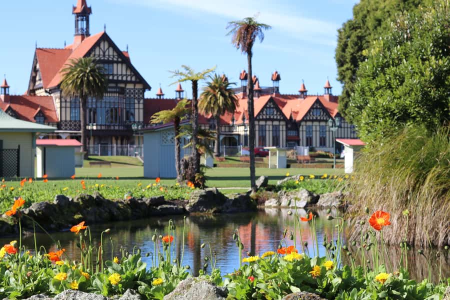 Rotorua City and Lakes Duck Tour - Lake Tikitapu, the Blue Lake