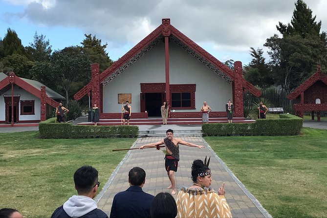 Rotorua Geothermal Wonderland Tour – Departs Tauranga - Māori culture beyond a quick photo stop