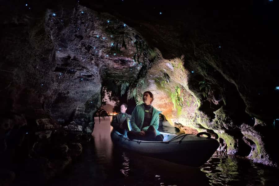 Rotorua: Glow Worm Kayak Tour - Getting comfortable in a two-person kayak