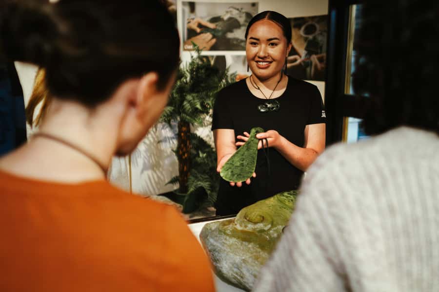 Rotorua: Jade Carving Experience at a Local Studio - Practical details for a smooth visit