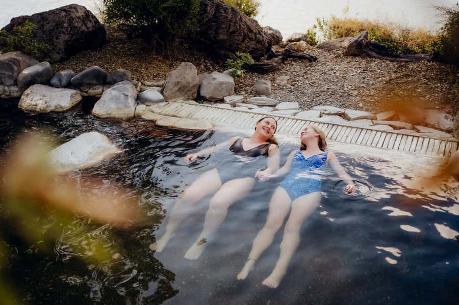 Rotorua Lake: Deluxe Lake Spa Geothermal Hot Spring Bathing - The cold plunge and a sensible hot-cold routine