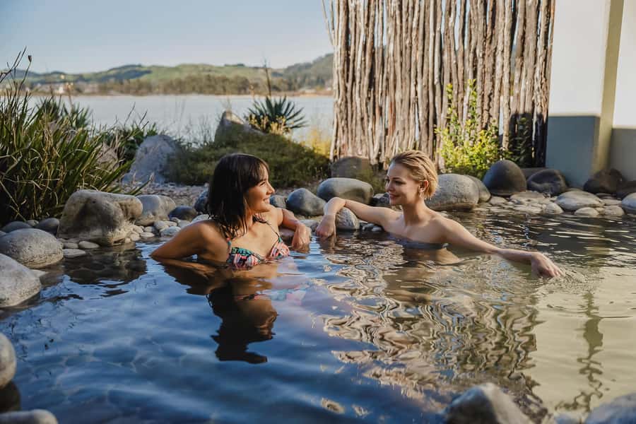 Rotorua: Lake View Private Pools Experience - What the Rachel Spring water feels like