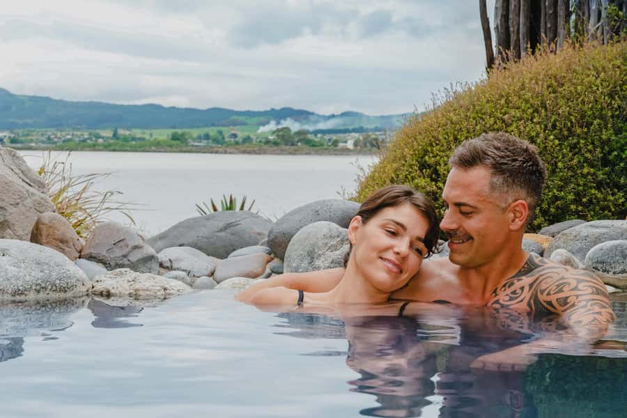 Rotorua: Lake View Private Pools Experience - The private heated changing room