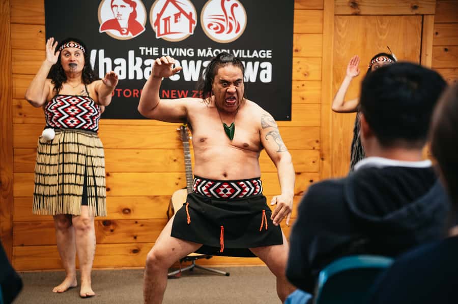 Rotorua: Māori Cultural Performance with Dancing - Key points to know before you book