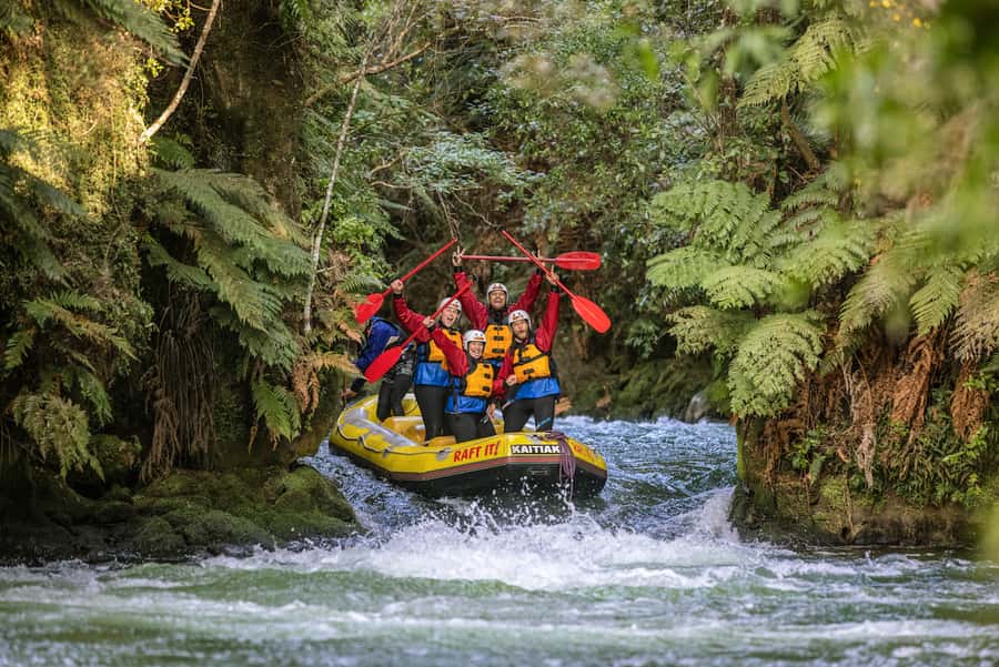 Rotorua Rafting: Kaituna River White Water Experience - The drop at Tutea Falls