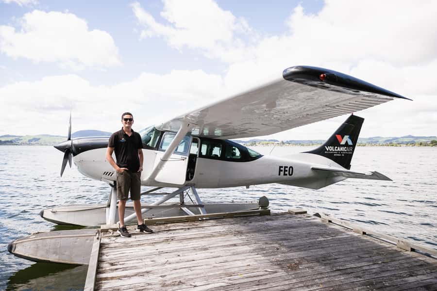 Rotorua: Scenic Flight over Mt Tarawera & Waimangu Valley - Starting beside Lake Rotorua