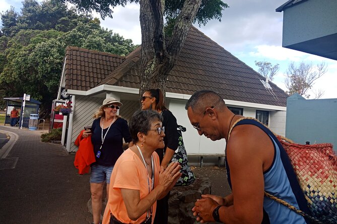 Rotorua via Kiwi/lakes country & a visit to iconic Whakarewarewa - Whakarewarewa, where hot springs meet daily life