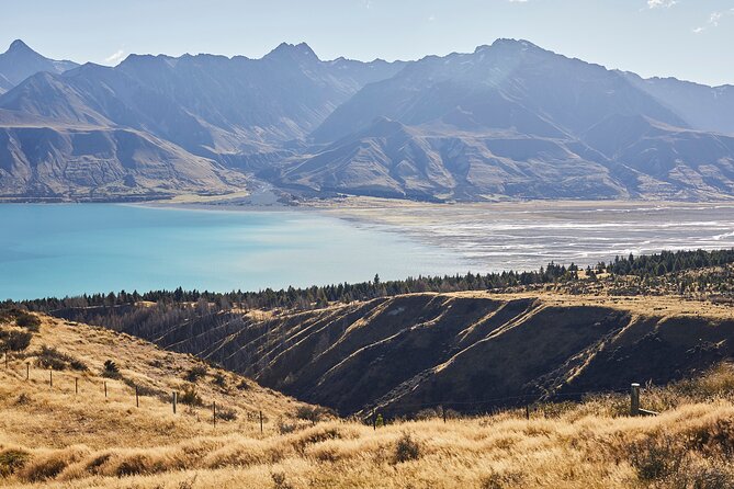 Scenic 4WD Tour Lake Tekapo Backcountry - A working Mackenzie Basin farm