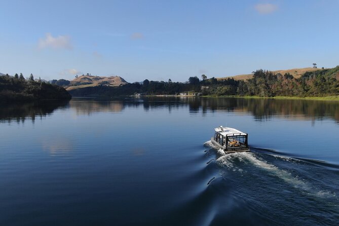 Self-Guided Geothermal Tour in Orakei Korako - Crossing the lake to Orakei Korako