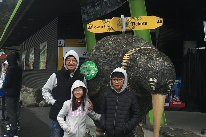 Skip the Line: Franz Josef Wildlife Center Ticket with Optional Backstage Pass - What to bring and how to behave inside