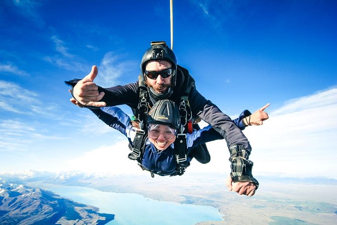 Skydive Mt. Cook - 20+ Seconds of Freefall from 10,000ft - Why Pukaki makes this jump special
