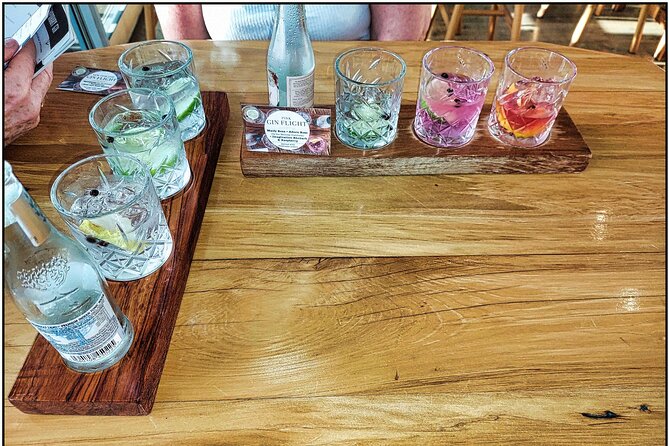 Small group - Beer, Wine, Cider and Gin Tour - 5.0 - 5.5 hours - Wine flights, cider, beer, and gin