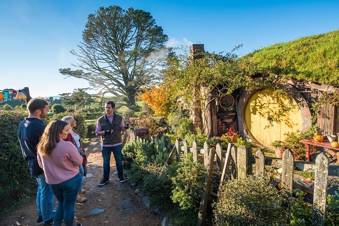 Small-Group Hobbiton and Waitomo Day Tour with Lunch from Auckland - Key points to know before booking