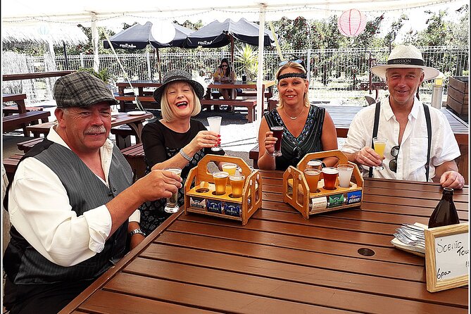 Small group - Napier Premium Winery , Beer & Cider + 5.5h to 6h. - Lunch: cheese platters or pizza