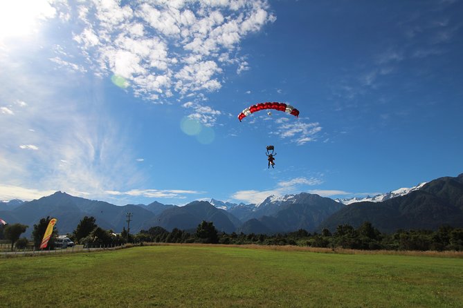 Tandem Skydive 13,000ft from Franz Josef - What the $276.60 price includes