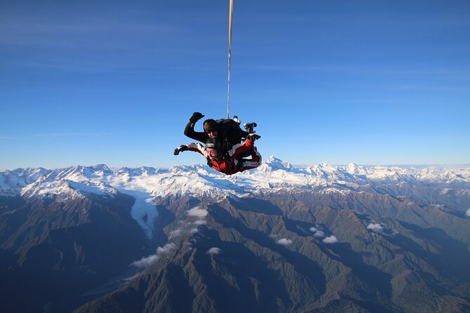 Tandem Skydive 16,500ft from Franz Josef - Franz Josef is an extraordinary place to leave the ground