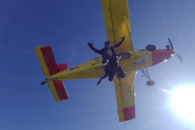 Tandem Skydive 18,000ft from Franz Josef - What the 85 seconds of free fall feels like