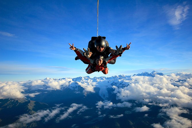Tandem Skydive 18,000ft from Franz Josef - Safety, nerves, and the role of the instructor