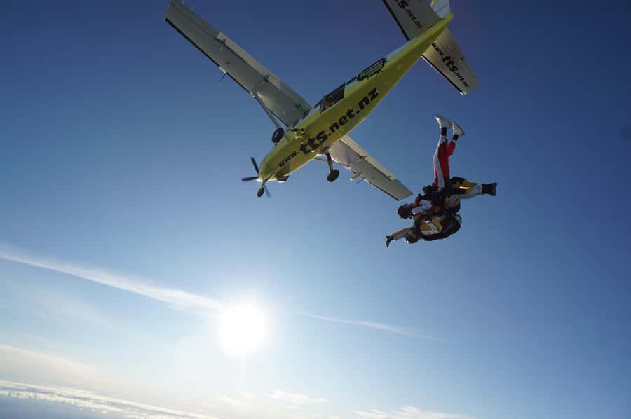 Tandem Skydive Experience in Taupo - Picking 12,000, 15,000, or 16,500 feet