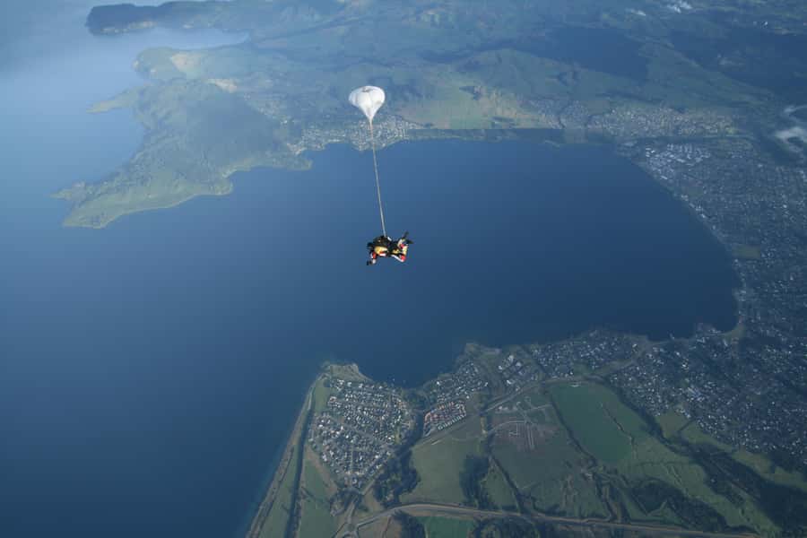 Tandem Skydive Experience in Taupo - Photos, video, and the real cost
