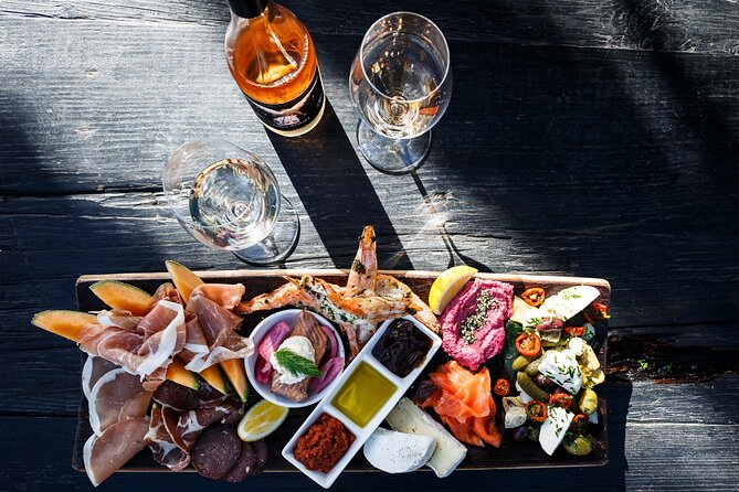 Taste of Waiheke Food and Wine Tour - The guides shape the day