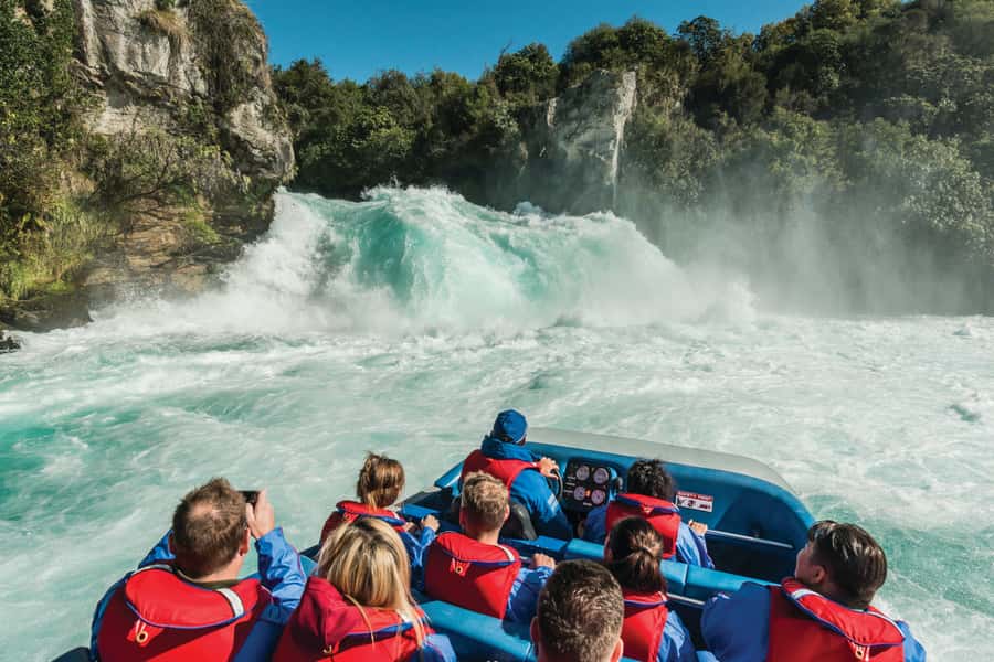 Taupō: Huka Falls 30-Minute Jet Boat Experience - A thrilling ride that still works for families