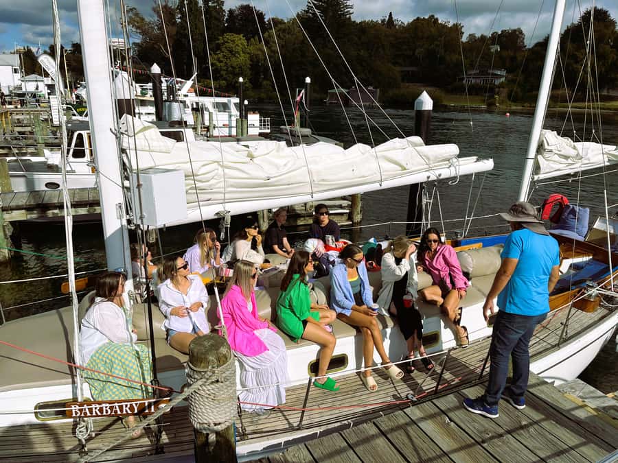 Taupō: Sail Barbary Eco Sailing to the Maori Rock Carvings - How much does the $35 price get you?